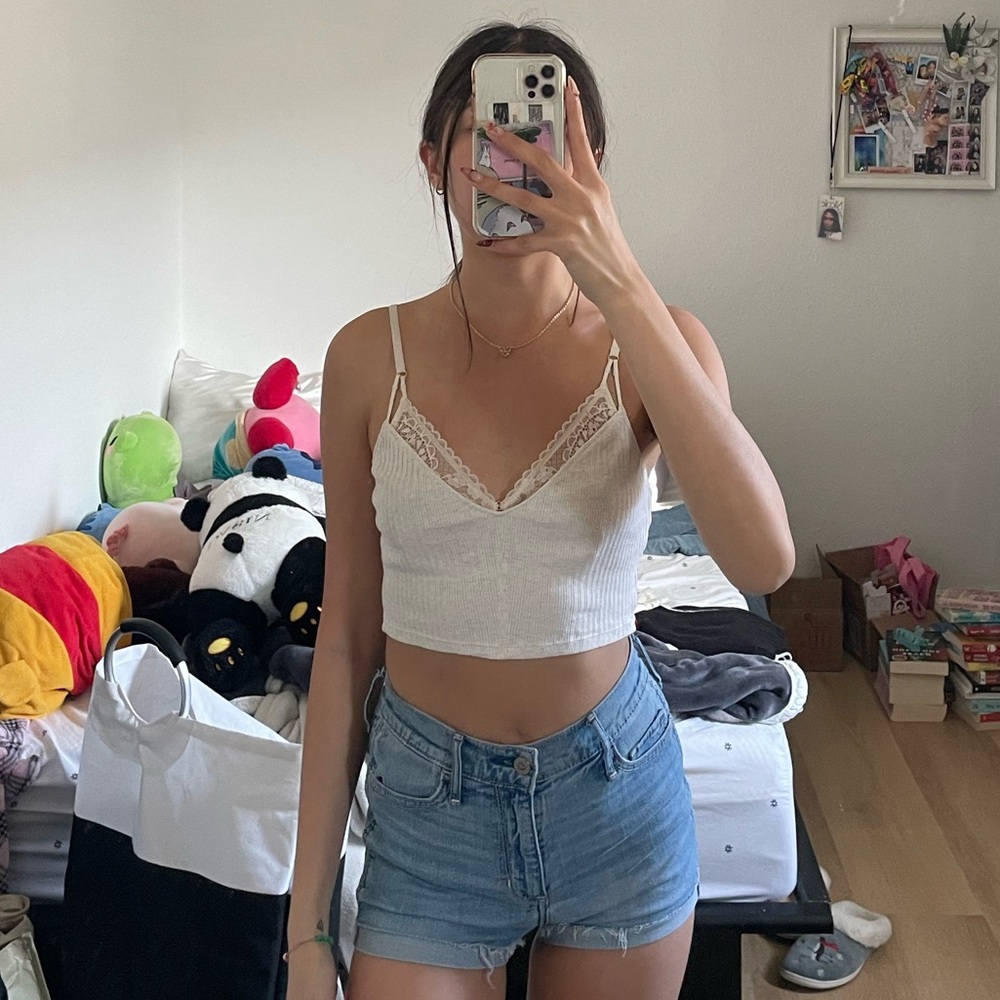 Women's White Lace Trim Crop Top